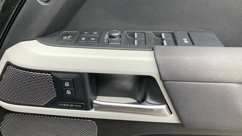 Land Rover Defender 3.0 D250 XS Edition 110 5dr Auto Diesel Estate